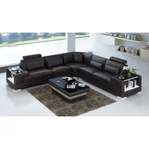 Moderno sofá de couro em forma de l