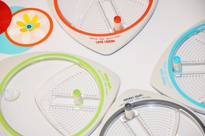 Cortador de círculo de tarjeta de felicitación certificado Reach con alfombrilla adhesiva, Simple mango de plástico, herramienta para manualidades DIY, OEM personalizable - Product Image 3