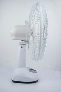 Quạt Bàn Teyoza 16 Inch 9 Tốc Độ Có Thể Sạc Lại AC/DC Năng Lượng Mặt Trời Quạt Để Bàn Sạc Pin Với Đèn <span class=keywords><strong>Led</strong></span> Ban Đêm Và Bảng Điều Khiển Năng Lượng Mặt Trời - Product Image 4