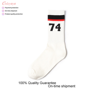 Europeo y americano de la calle estilo de texto diseño de rayas calcetines otoño unisex <span class=keywords><strong>personalidad</strong></span> deportes Calcetines - Product Image 6