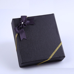 Moño de Cinta de Poliéster de Lujo Personalizado al por Mayor con Banda Elástica Dorada para Envolver Regalos de Fiesta de Negocios - Product Image 5