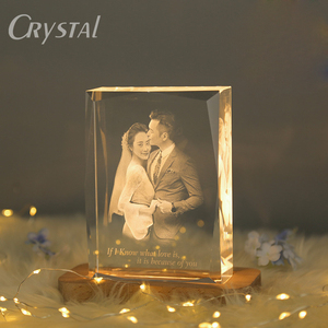 <span class=keywords><strong>Cubo</strong></span> de grabado láser de <span class=keywords><strong>cristal</strong></span> personalizado, marco de fotos <span class=keywords><strong>3D</strong></span> de <span class=keywords><strong>cristal</strong></span> para aniversario conmemorativo, regalos para parejas - Product Image 1