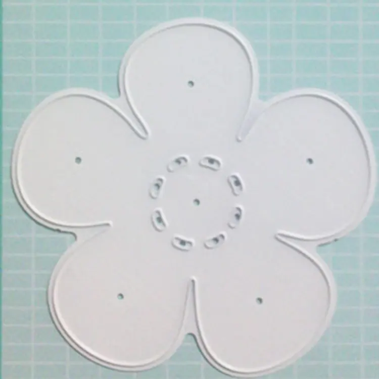 Bella Forma di Fiore in Metallo Die Taglio Forma Stencil Template per Scrapbook Mestiere Handmade