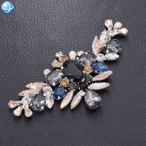 Corsage en strass à coudre, personnalisé, appliques pour robe de mariée - Product Image 2