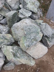 Jade néphrite brute des mines - Product Image 4