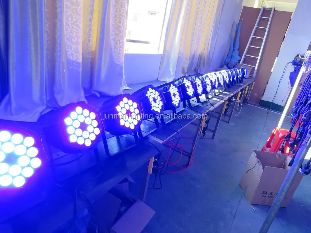 18*18W RGBWAUV 6 in 1 LED Par64 LED Par Light DJ Bühnen beleuchtung