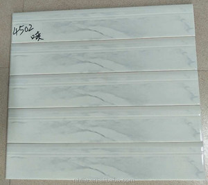 Tablero de piso Línea de pie Sala de estar negra <span class=keywords><strong>Blanco</strong></span> Todo azulejo de porcelana Fábrica barata Zócalo Azulejo 400*80/450*80 del vendedor caliente - Product Image 3