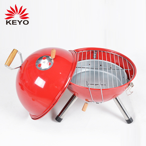 <span class=keywords><strong>Barbecue</strong></span> a Tre Gambe Design a Forma di Palla Mini Griglia a Carbone a Forma di Pallone da Calcio BBQ <span class=keywords><strong>Barbecue</strong></span> - Product Image 2
