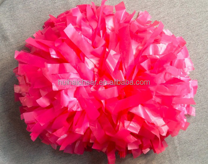 Розовые пластиковые помпоны 2018