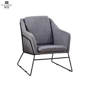 Sillón de terciopelo de diseño italiano para oficina - Product Image 1