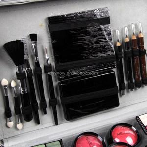 Private Label Beauty <strong>Miss</strong> <strong>Rose</strong> <strong>Eyeshadow</strong> Cosmetics Kit with Lip Gloss - Product Image 6