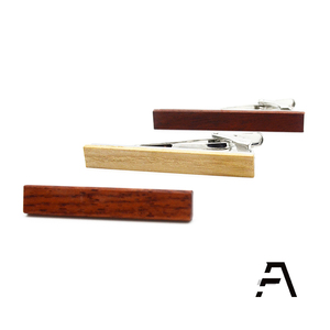 結婚式婚約パーティーの記念日のためのカスタム木製ネクタイクリップ-ギフトのアイデア - Product Image 1