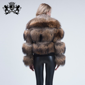 Vente <span class=keywords><strong>en</strong></span> gros Manteau de fourrure de raton laveur tendance <span class=keywords><strong>Veste</strong></span> courte <span class=keywords><strong>en</strong></span> fourrure d'hiver <span class=keywords><strong>pour</strong></span> femmes Manteau épais <span class=keywords><strong>en</strong></span> fourrure de raton laveur <span class=keywords><strong>pour</strong></span> femmes - Product Image 3