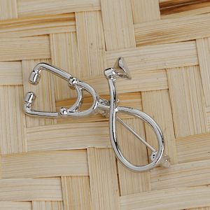 Broche Médico de Aleación con Forma de Estetoscopio de <span class=keywords><strong>Doctor</strong></span> Misterioso GT - Product Image 5