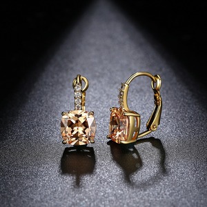 LUOTEEMI <span class=keywords><strong>donna</strong></span> che vende Champagne Color oro un <span class=keywords><strong>orecchini</strong></span> a cerchio con <span class=keywords><strong>Clip</strong></span> geometrico con zirconi - Product Image 6