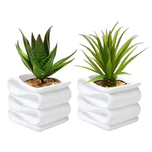 White Modern Decorative Folded Design Small Ceramic Plant Pot Flower Planter