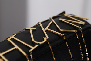 Collana con Lettera in Acciaio Inossidabile Gioielli Boutique all'Ingrosso - Product Image 5