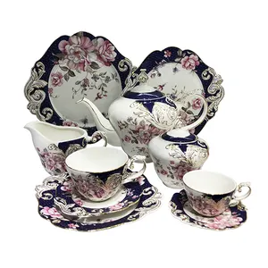 Moderne 17 Stuks Luxe Saudi-Arabië Thee Set Fancy Bloemen Reliëf Porselein Fijne China Keramische Koffie Thee Sets Met Theepot