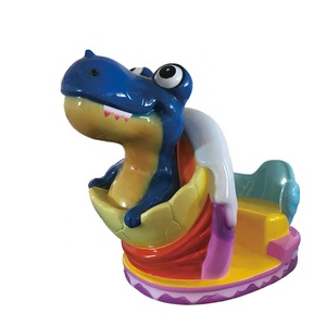 Venta al por mayor: Nuevas atracciones infantiles con temática <span class=keywords><strong>de</strong></span> dinosaurios, máquina <span class=keywords><strong>de</strong></span> <span class=keywords><strong>columpio</strong></span> a monedas con pantalla <span class=keywords><strong>de</strong></span> televisión, para parques <span class=keywords><strong>de</strong></span> atracciones al aire libre, U-Rides - Product Image 1