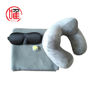 4 in1Set Masque pour les yeux Oreiller pour le cou Bouchon d'oreille Minky Soft Fleece Airplane Travel Blanket Kit With Custom Logo Bag - Product Image 2