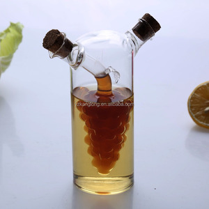Nouveau design fait à la main en forme <span class=keywords><strong>de</strong></span> <span class=keywords><strong>raisin</strong></span> verre transparent à haute teneur en borosilicate 2 en 1 bouteille d'eau en verre d'<span class=keywords><strong>huile</strong></span> et <span class=keywords><strong>de</strong></span> vinaigre bouteille d'<span class=keywords><strong>huile</strong></span> écologique - Product Image 4
