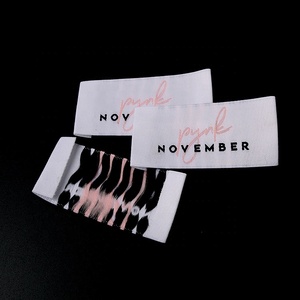 Accessori moda Low MOQ etichette principali personalizzate con Logo di marca rosa piccole etichette Private fatte <span class=keywords><strong>a</strong></span> <span class=keywords><strong>mano</strong></span> sul retro per vestiti di borse - Product Image 4