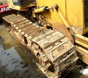Bulldozer sur chenilles Cat D5C d'occasion de bonne qualité à vendre - Product Image 4