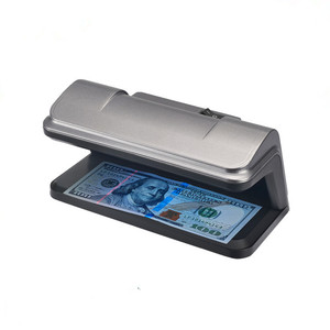 Scanner de fausse monnaie 9W noir blanc, petit appareil de détection de <span class=keywords><strong>billet</strong></span>, fausse monnaie, avec lampe UV, vente en gros, livraison gratuite - Product Image 1
