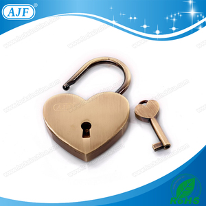 AJF cerradura antiguo corazón candado corazón <span class=keywords><strong>Vintage</strong></span> cerradura Venta caliente chino 1 antiguo bronce clave 3 días de aleación de Zinc de 45x59x8mm A01-021AB 50g - Product Image 4