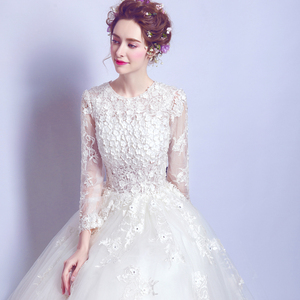 Abito <span class=keywords><strong>da</strong></span> sposa invernale <span class=keywords><strong>bianco</strong></span> Plus Size 3XL con fiori di pizzo tradizionale elegante - Product Image 4