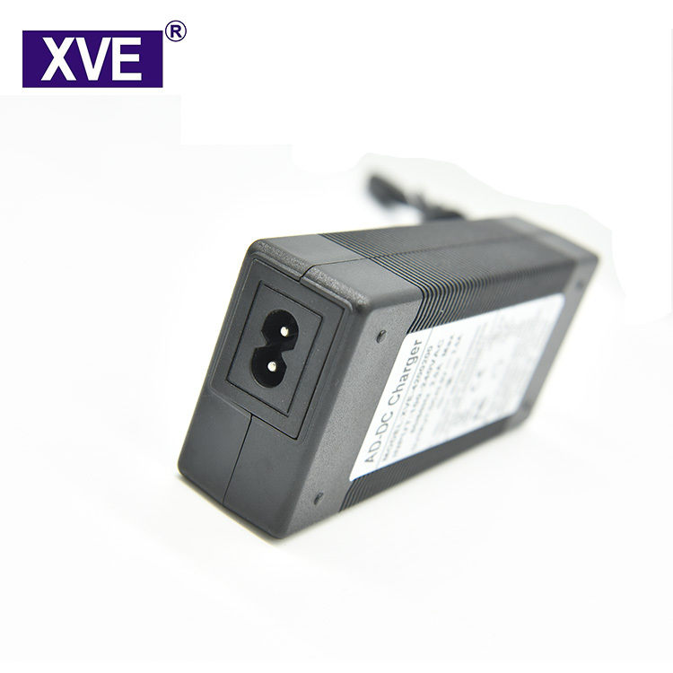 Dernière spéciale vélo électrique 7a 48 v batterie chargeur avec prise d'entrée
