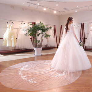 <span class=keywords><strong>Robe</strong></span> de mariée élégante à col rond romantique en ivoire avec couvre-lit en dentelle amovible - Product Image 2