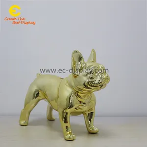 Glasvezel Levensgrote Anime Figuur Standbeeld Hars Golden Gepolijst Hond Electroplated Spuiten Sculptuur Props