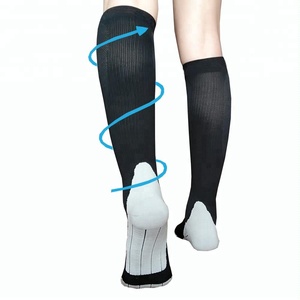 Calcetines de compresión 20-30 mmhg negro alzas rodilla, calcetines de compresión para las <span class=keywords><strong>venas</strong></span> varicosas - Product Image 3