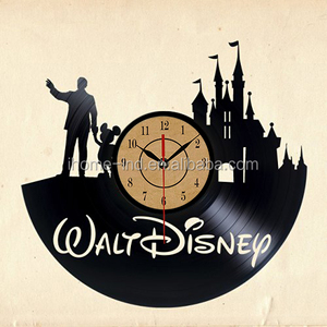 Grandes relojes de pared modernos motor y mecanismo de reloj de diseño de la muchacha de <span class=keywords><strong>vinilo</strong></span> película reloj temas (T5662) - Product Image 2