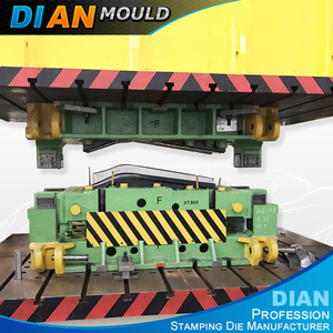 Le <span class=keywords><strong>meurtre</strong></span> progressif en métal de haute qualité meurent / fabricant de moule d'estampillage dans Zhejiang - Product Image 1