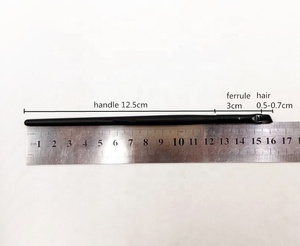 Pincel de Maquillaje para Cejas y Delineador de Ojos Angulado de Precisión, Sintético, Color Negro - Product Image 3