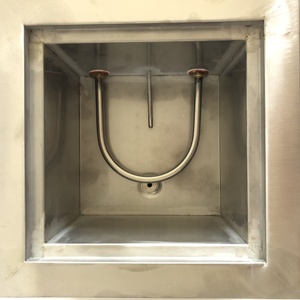 Banho de água termoestático do laboratório