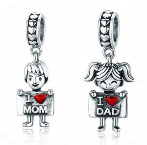 Amuletos de Plata de Ley 925 personalizados 'I Love Mom Dad' con bonitos colgantes chapados en rodio para niños y niñas, joyería, regalo perfecto - Product Image 1