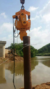 Martello vibrante elettrico DZ60A per azionamento e estrazione di palancole - Product Image 2