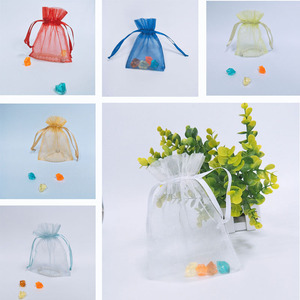 Pochettes à cordon en <span class=keywords><strong>organza</strong></span> multicolore à la mode en gros pour emballage cadeau - Product Image 2