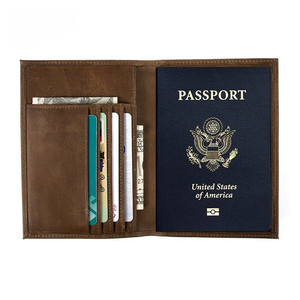 กระเป๋าเงินหนังเครซี่ฮอร์สหนังแท้,มีฝาปิดหนังสือเดินทางบล็อก RFID โลโก้แบบออกแบบได้ตามต้องการ - Product Image 1