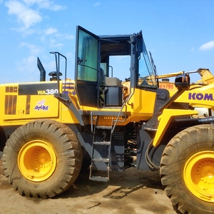 Gran oferta, cargadora frontal de ruedas Komatsu con carga nominal de 6 toneladas, componentes del núcleo del motor en buenas condiciones, usada, al por mayor - Product Image 2