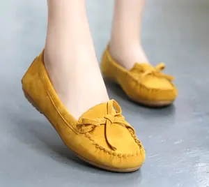 नवीनतम डिजाइन गर्म बेच फैशन महिलाओं के जूते सुंदर आकस्मिक सादे फ्लैट फीता अप कैनवास लड़कियों के जूते