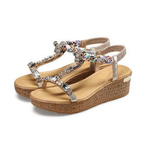 Ultimo disegno <span class=keywords><strong>pietre</strong></span> di cristallo tacco alto cuneo fancy signora girls pu <span class=keywords><strong>argento</strong></span> slip on sandalo - Product Image 2