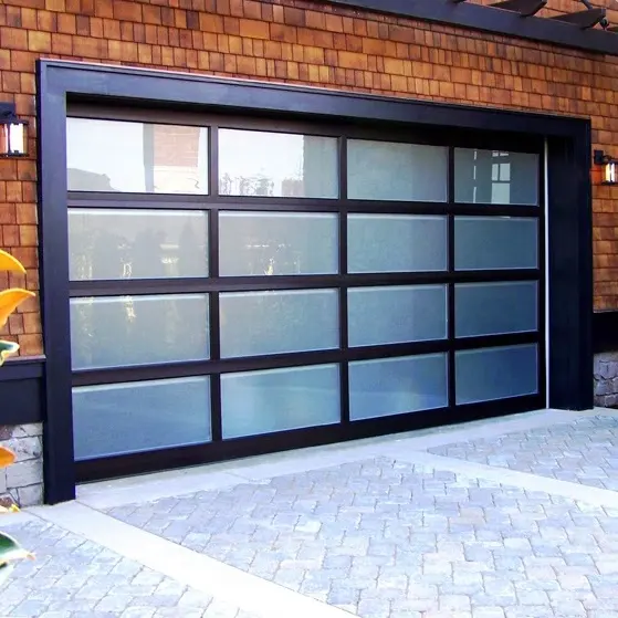 Transparent sectionnel coulissante simple porte de garage en verre dépoli
