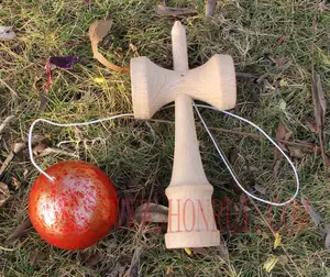 Groothandel nieuwste houten speelgoed kendama met beuken houten handvat voor verkoop