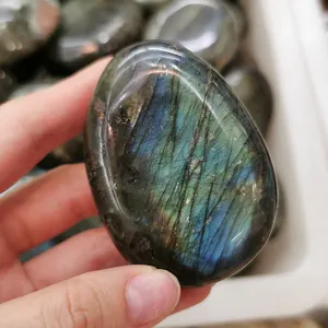 High quality Natural Free Form Crystal Labradorite Polished Palm Stones for Sale
