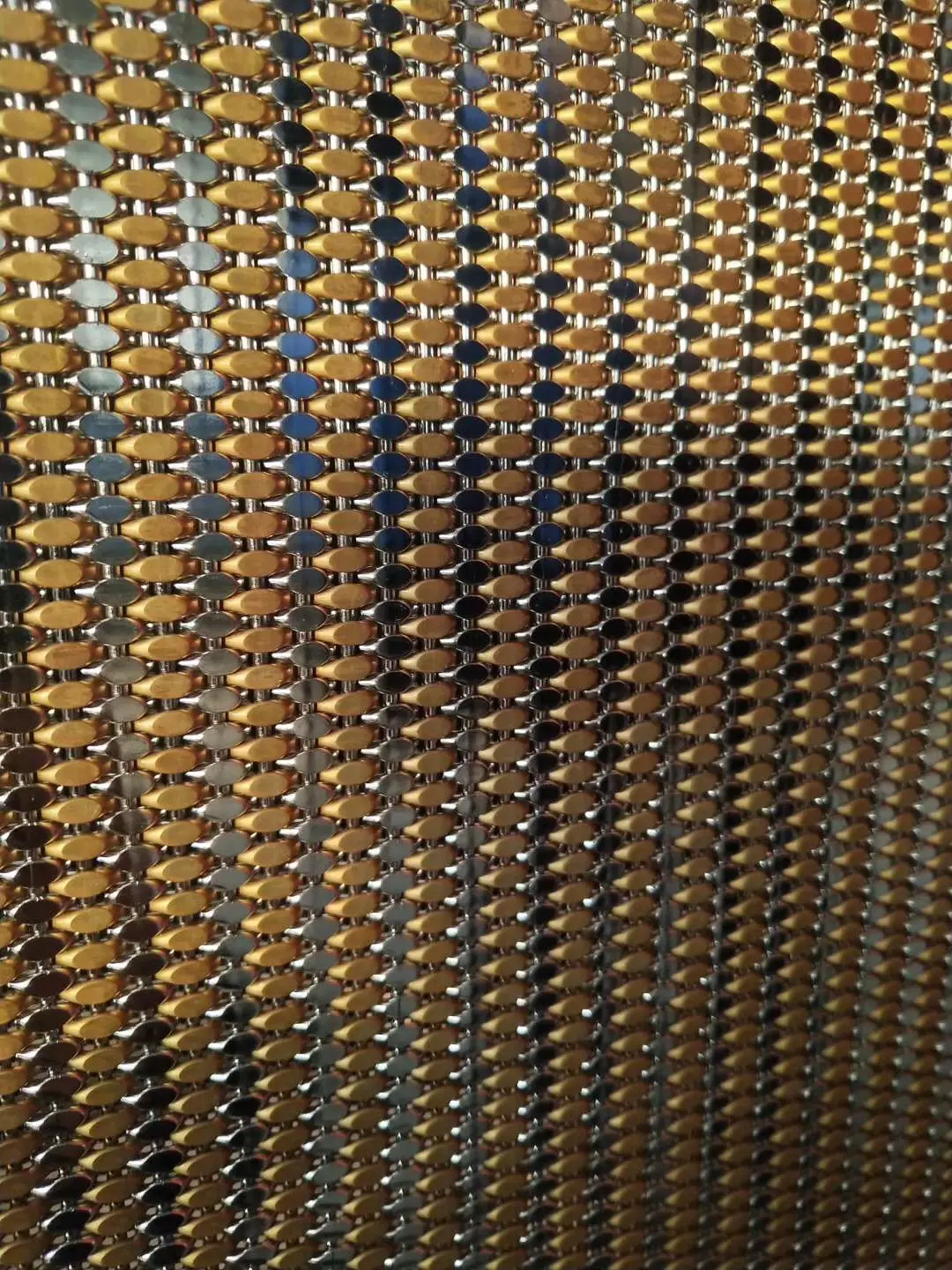 8Mm 10Mm Vàng Màu Kim Loại Dây Lưới Rèm Cửa Cho Trang Trí