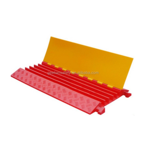 ตัวป้องกัน<span class=keywords><strong>สาย</strong></span> TPU สำหรับโครง<span class=keywords><strong>ไฟ</strong></span>อลูมิเนียมทรงกลมติดเพดานสำหรับ<span class=keywords><strong>ขาย</strong></span> - Product Image 6
